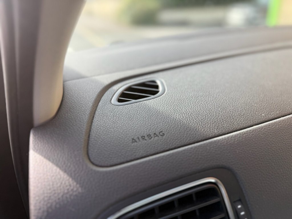 Used Volkswagen Polo 2016 for sale - 77765404: Photo 10