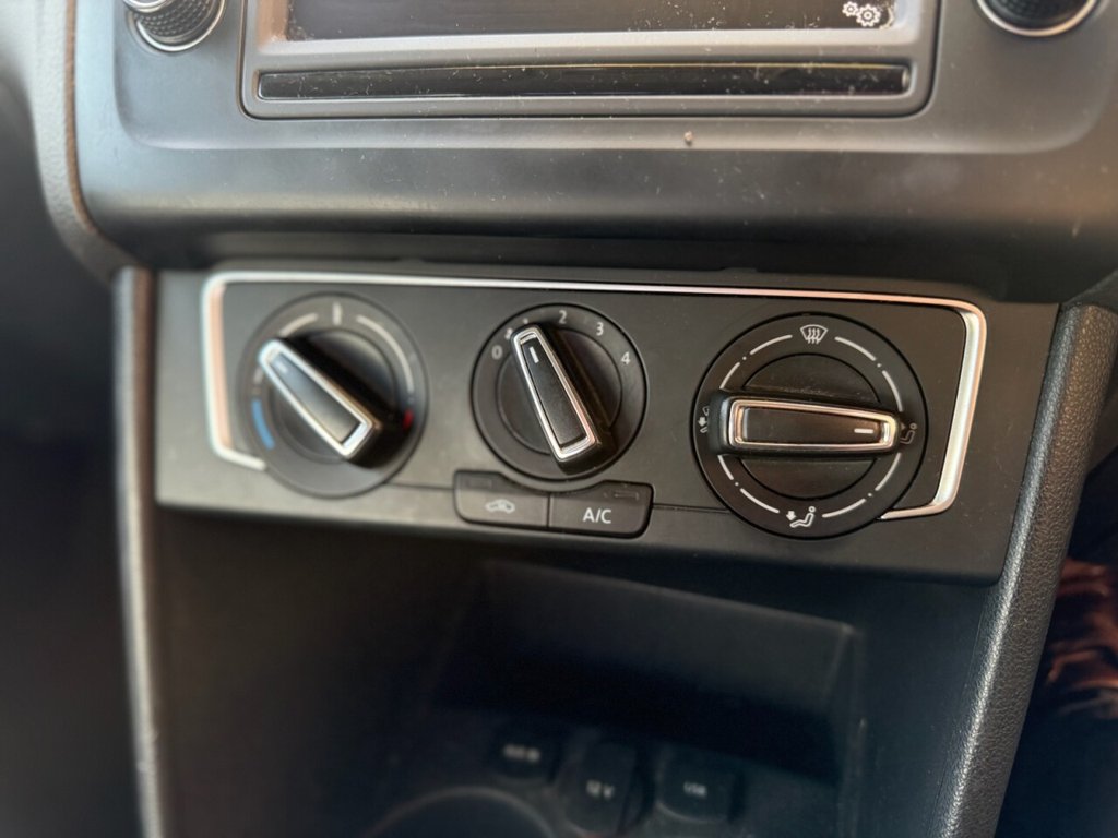 Used Volkswagen Polo 2016 for sale - 77765404: Photo 24