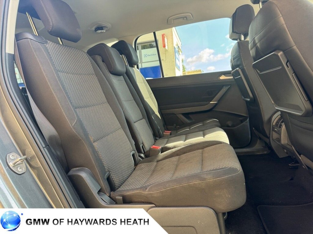 Used Volkswagen Touran 2018 for sale - 76569880: Photo 11