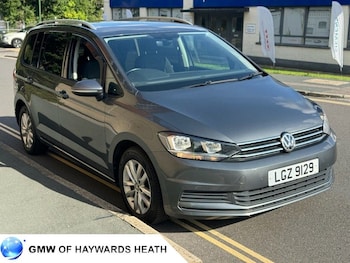Used Volkswagen Touran 2018 for sale - 76569880: Photo