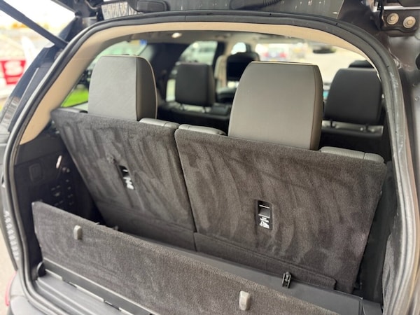 Used Land Rover Discovery 2017 for sale - 76313024: Photo 16