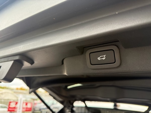 Used Land Rover Discovery 2017 for sale - 76313024: Photo 17