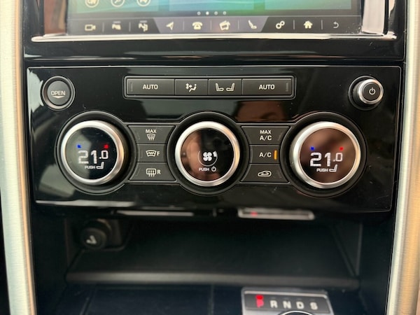 Used Land Rover Discovery 2017 for sale - 76313024: Photo 25