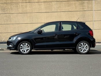 Used Volkswagen Polo 2015 for sale - 79300743: Photo