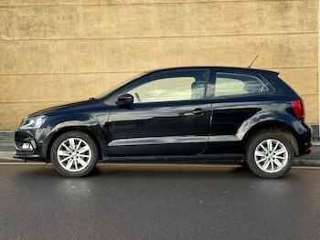 Used Volkswagen Polo 2015 for sale - 77227648: Photo