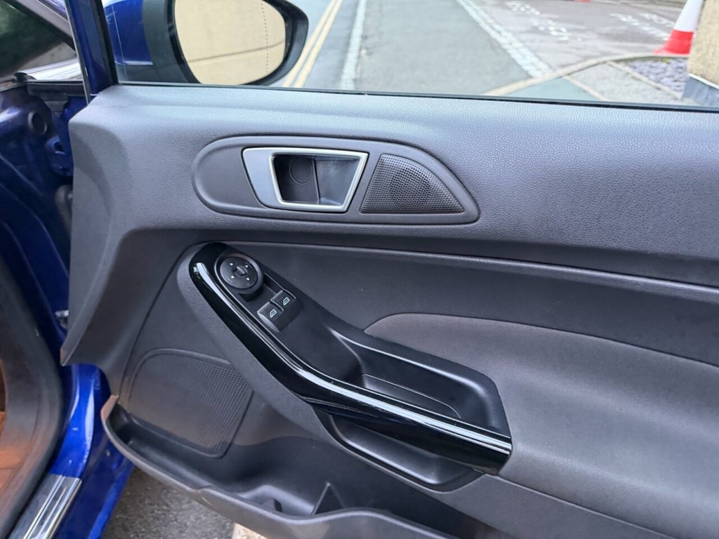 Used Ford Fiesta 2016 for sale - 76848099: Photo 8