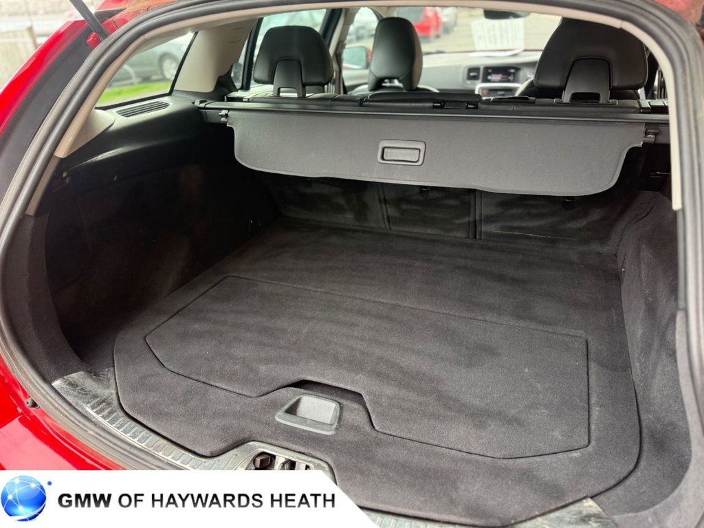 Used Volvo V60 2017 for sale - 77885037: Photo 15