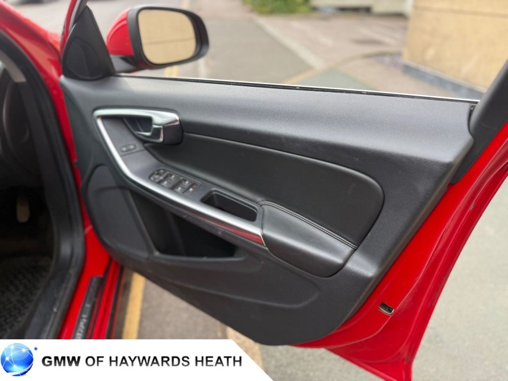 Used Volvo V60 2017 for sale - 77885037: Photo 19