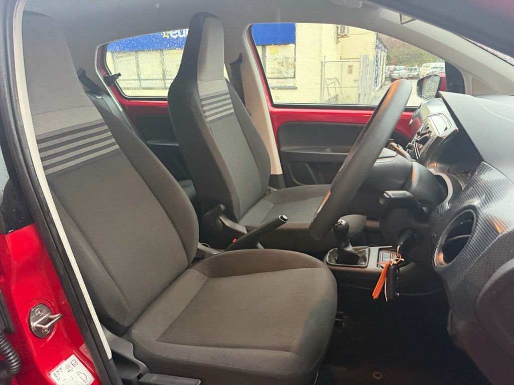 Used Volkswagen up! 2018 for sale - 76986290: Photo 2