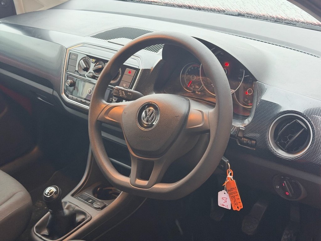 Used Volkswagen up! 2018 for sale - 76986290: Photo 3