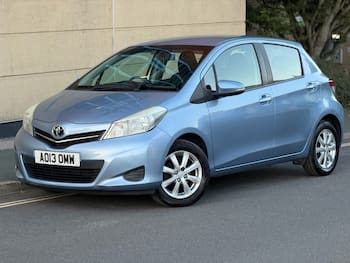 Used Toyota Yaris 2013 for sale - 79862114: Photo
