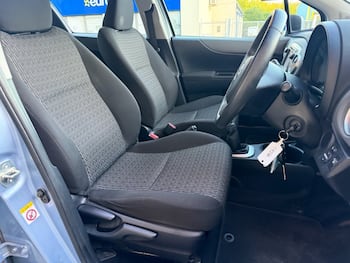 Used Toyota Yaris 2013 for sale - 79862114: Photo