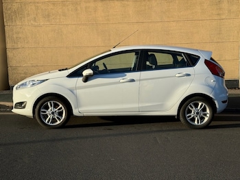 Used Ford Fiesta 2015 for sale - 76447082: Photo