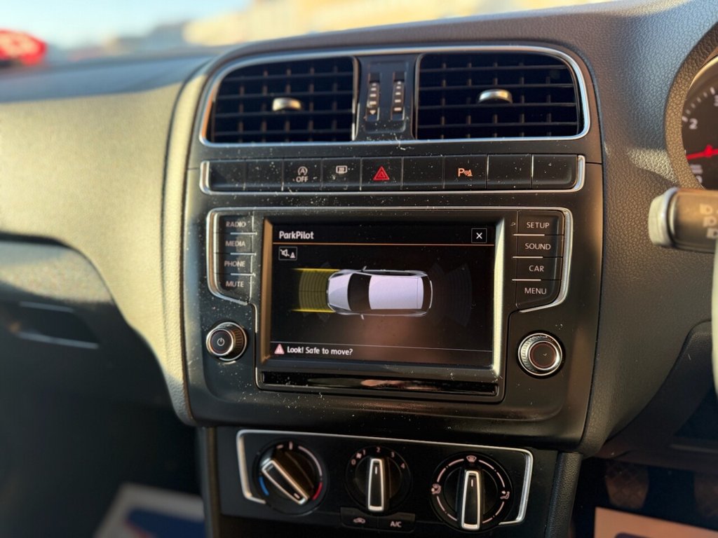 Used Volkswagen Polo 2015 for sale - 77080280: Photo 26