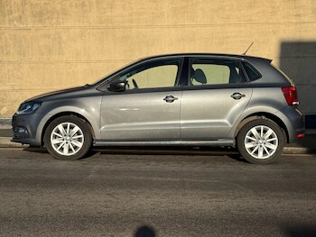 Used Volkswagen Polo 2015 for sale - 77080280: Photo