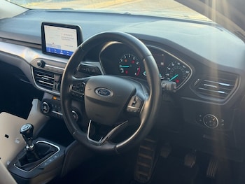 Used Ford Focus 2020 for sale - 79523222: Photo
