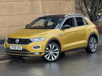 Used Volkswagen T-Roc 2018 for sale - 77288332: Photo
