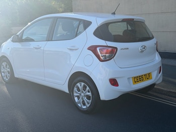 Used Hyundai i10 2015 for sale - 78232782: Photo