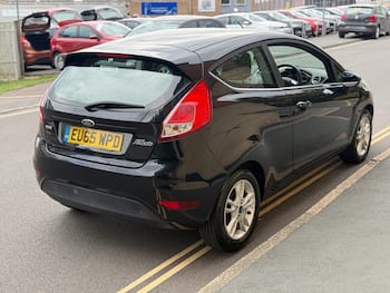 Used Ford Fiesta 2015 for sale - 79763735: Photo