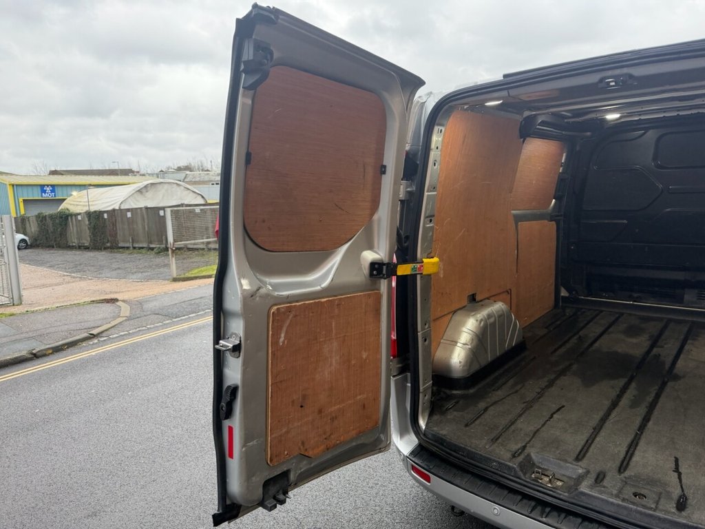 Used Ford Transit Custom 2022 for sale - 77153547: Photo 17