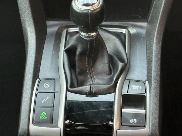 Used Honda Civic 2018 for sale - 76223961: Photo 13