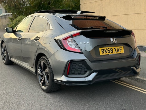Used Honda Civic 2018 for sale - 76223961: Photo 5