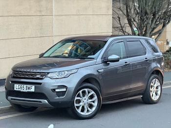 Used Land Rover Discovery Sport 2015 for sale - 76642779: Photo
