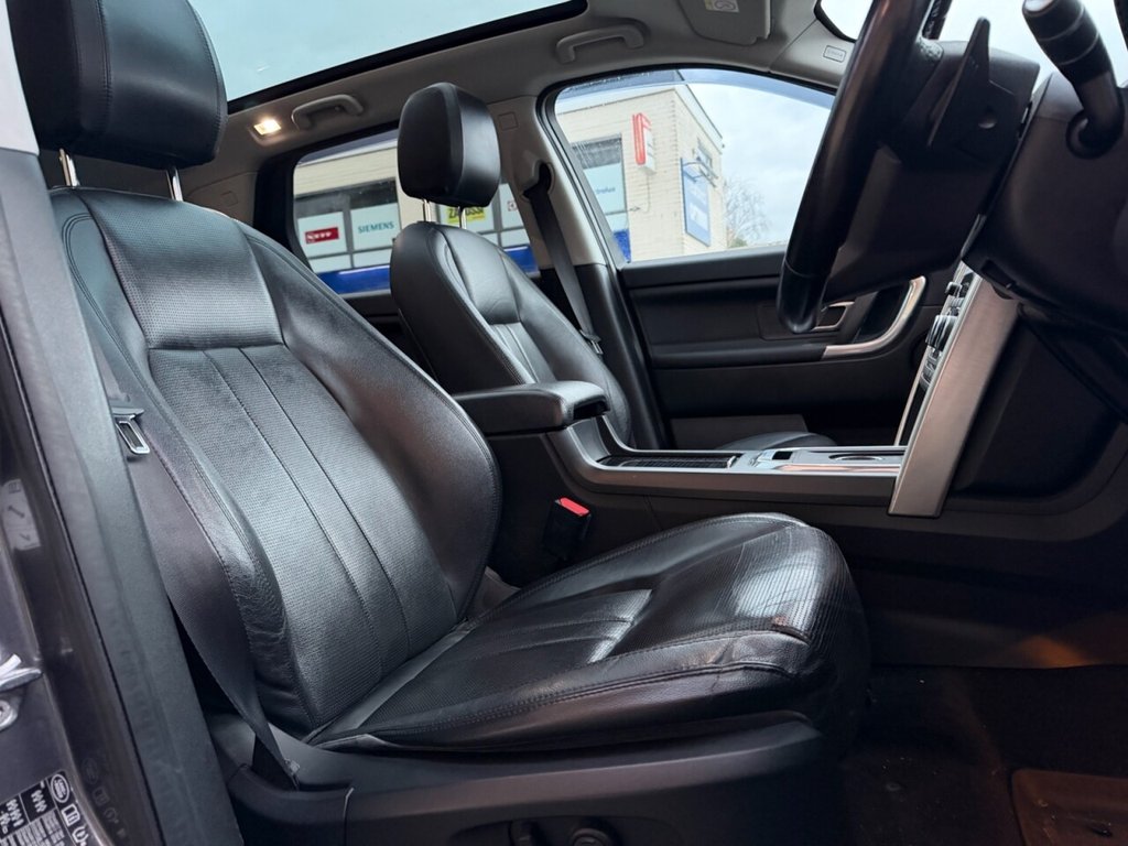 Used Land Rover Discovery Sport 2015 for sale - 76642779: Photo 3