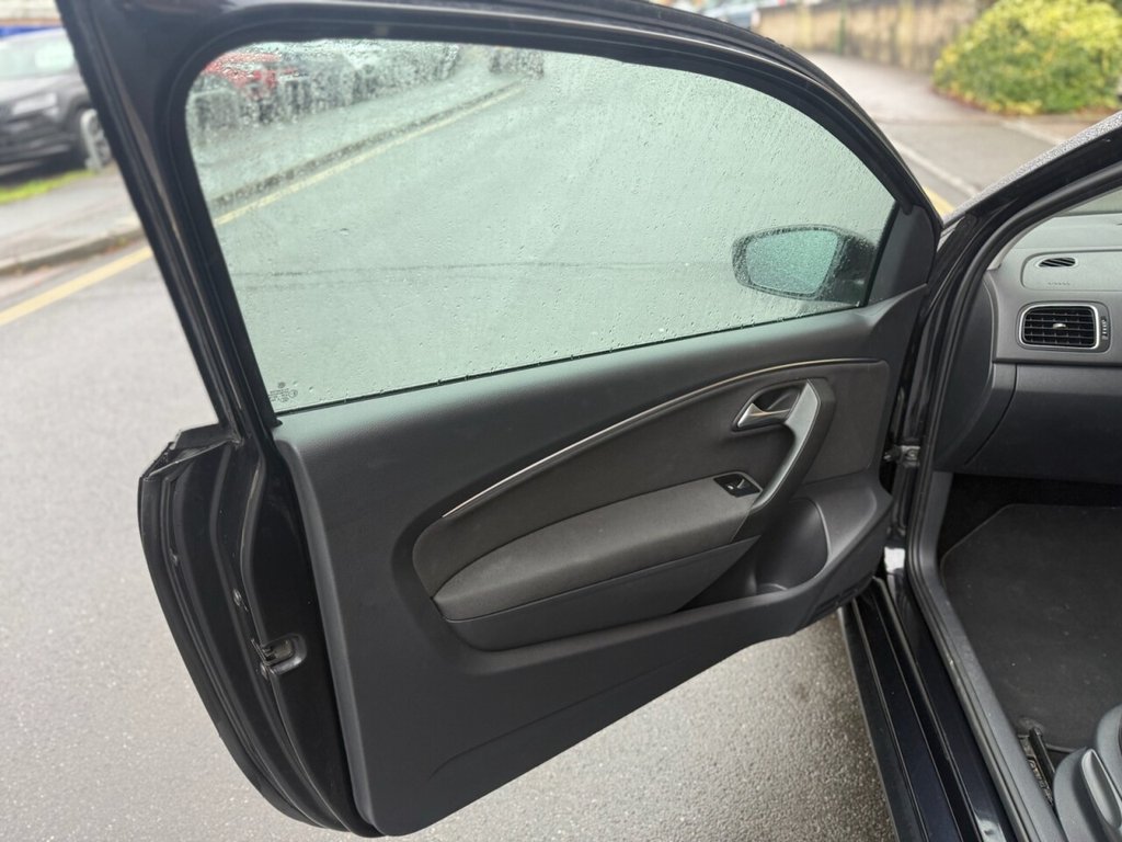 Used Volkswagen Polo 2015 for sale - 76724968: Photo 10