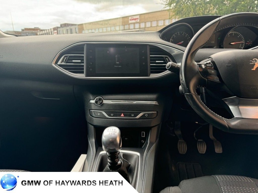 Used Peugeot 308 2015 for sale - 75320492: Photo 16