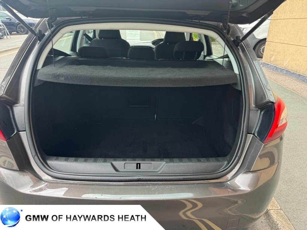 Used Peugeot 308 2015 for sale - 75320492: Photo 20