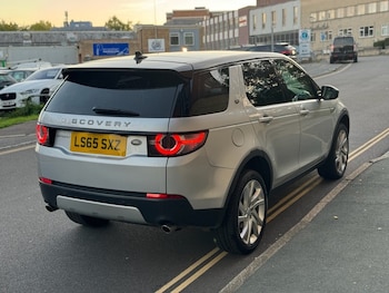 Used Land Rover Discovery Sport 2015 for sale - 76074130: Photo 2
