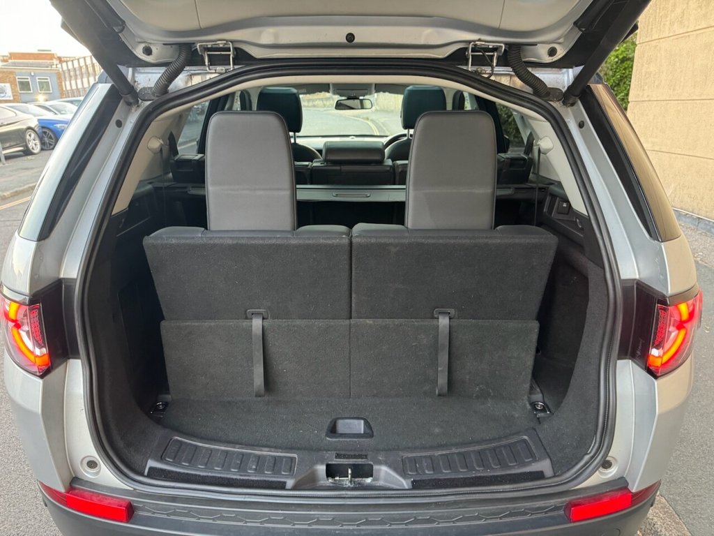 Used Land Rover Discovery Sport 2015 for sale - 76074130: Photo 6