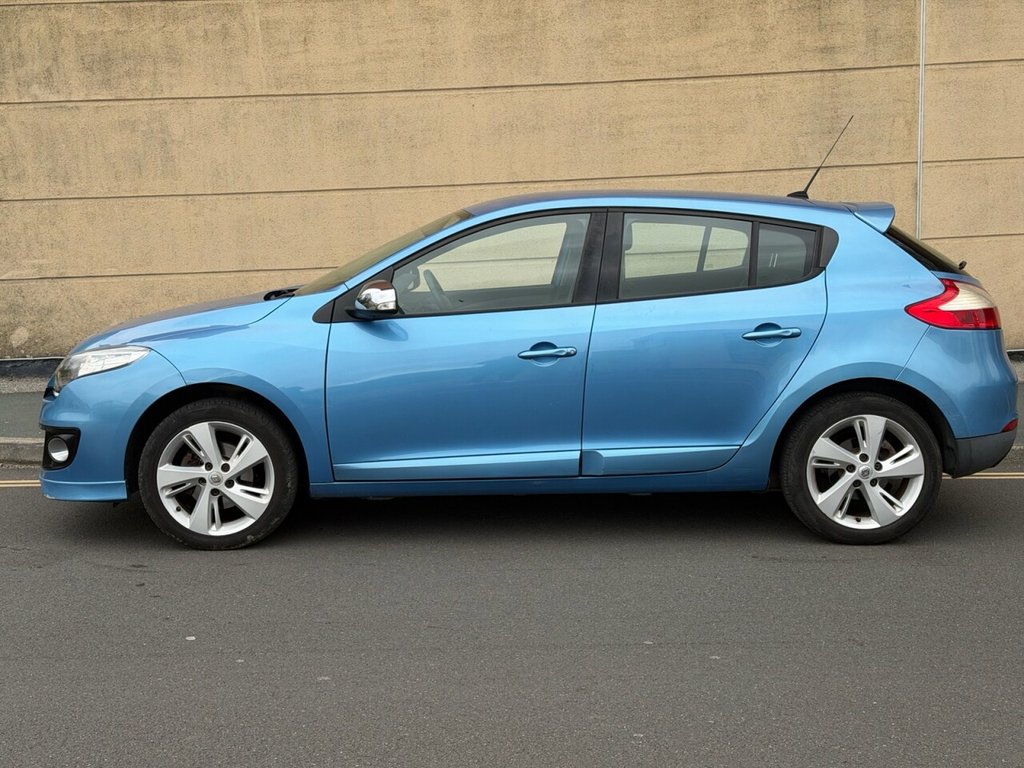 Used Renault Megane 2012 for sale - 77897622: Photo 10