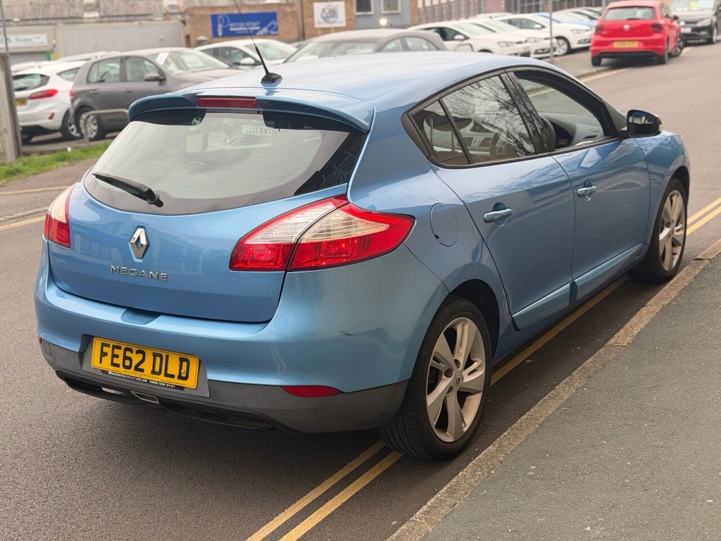 Used Renault Megane 2012 for sale - 77897622: Photo 12