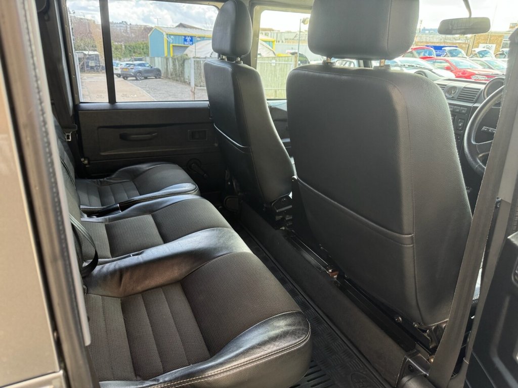 Used Land Rover Defender 2011 for sale - 78056570: Photo 23