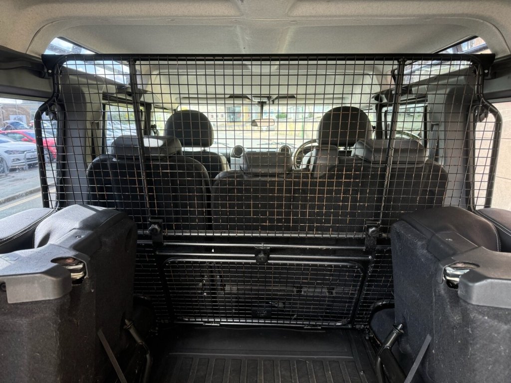 Used Land Rover Defender 2011 for sale - 78056570: Photo 26