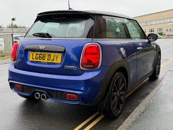 Used MINI Hatch 2018 for sale - 78875051: Photo