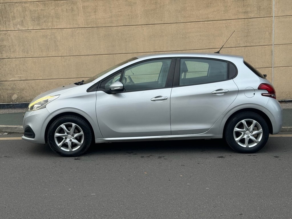 Used Peugeot 208 2015 for sale - 76417788: Photo 7