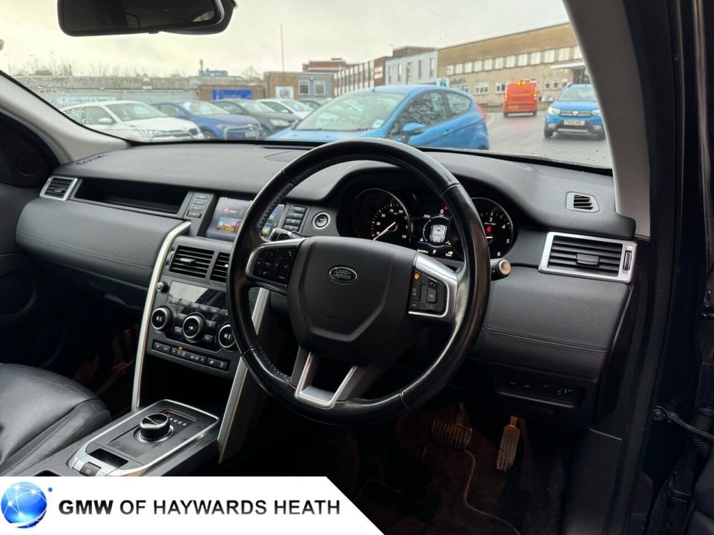 Used Land Rover Discovery Sport 2017 for sale - 77667015: Photo 11
