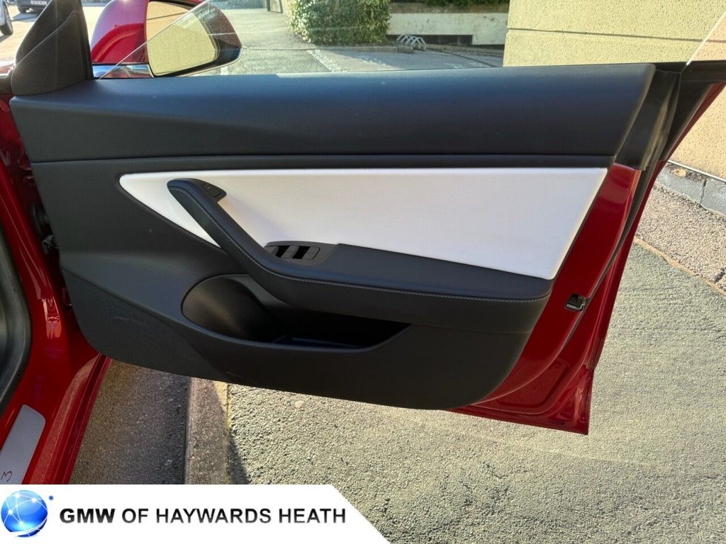 Used Tesla Model 3 2019 for sale - 77600242: Photo 23