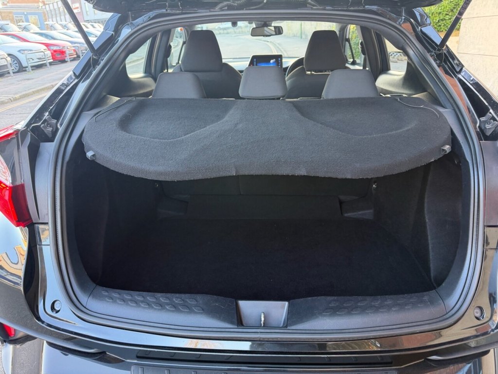 Used Toyota C-HR 2019 for sale - 77919934: Photo 6