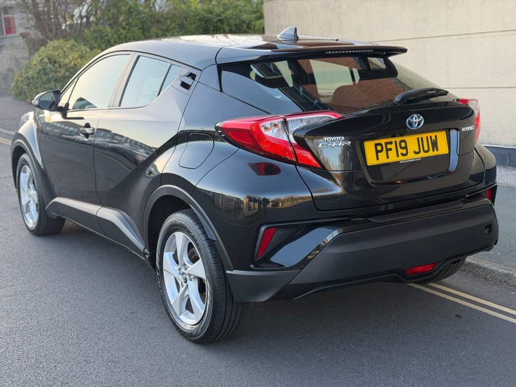 Used Toyota C-HR 2019 for sale - 77919934: Photo 8