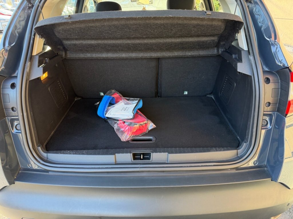 Used Renault Captur 2017 for sale - 77919955: Photo 11