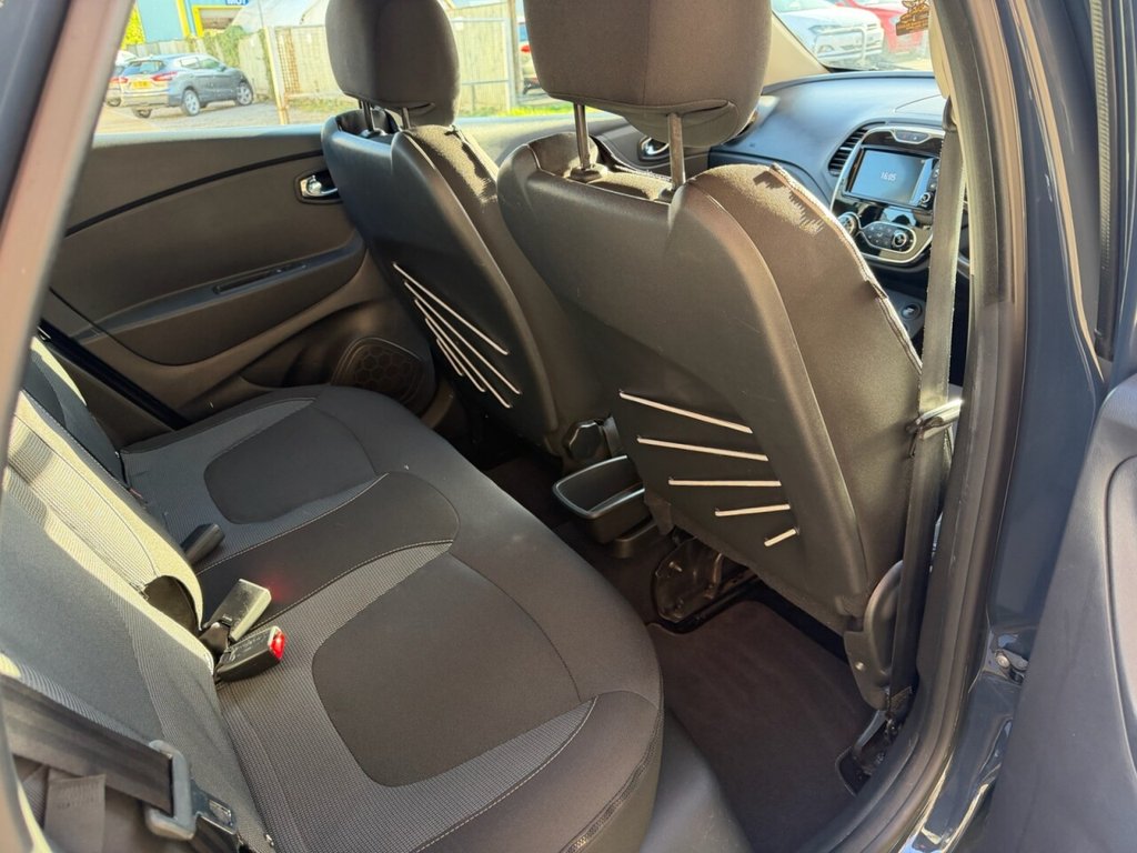 Used Renault Captur 2017 for sale - 77919955: Photo 12