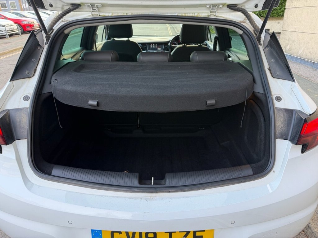 Used Vauxhall Astra 2019 for sale - 78136947: Photo 3