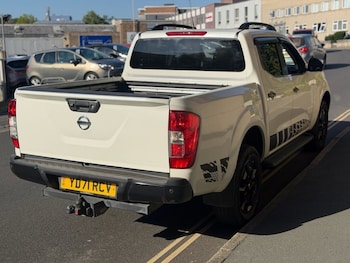 Used Nissan Navara 2021 for sale - 79562993: Photo