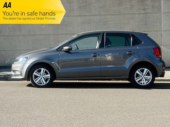 Used Volkswagen Polo 2016 for sale - 78533909: Photo