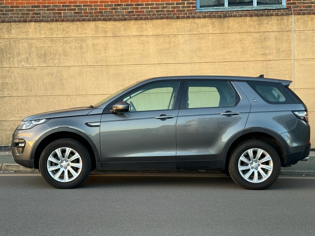 Used Land Rover Discovery Sport 2016 for sale - 76632054: Photo 4