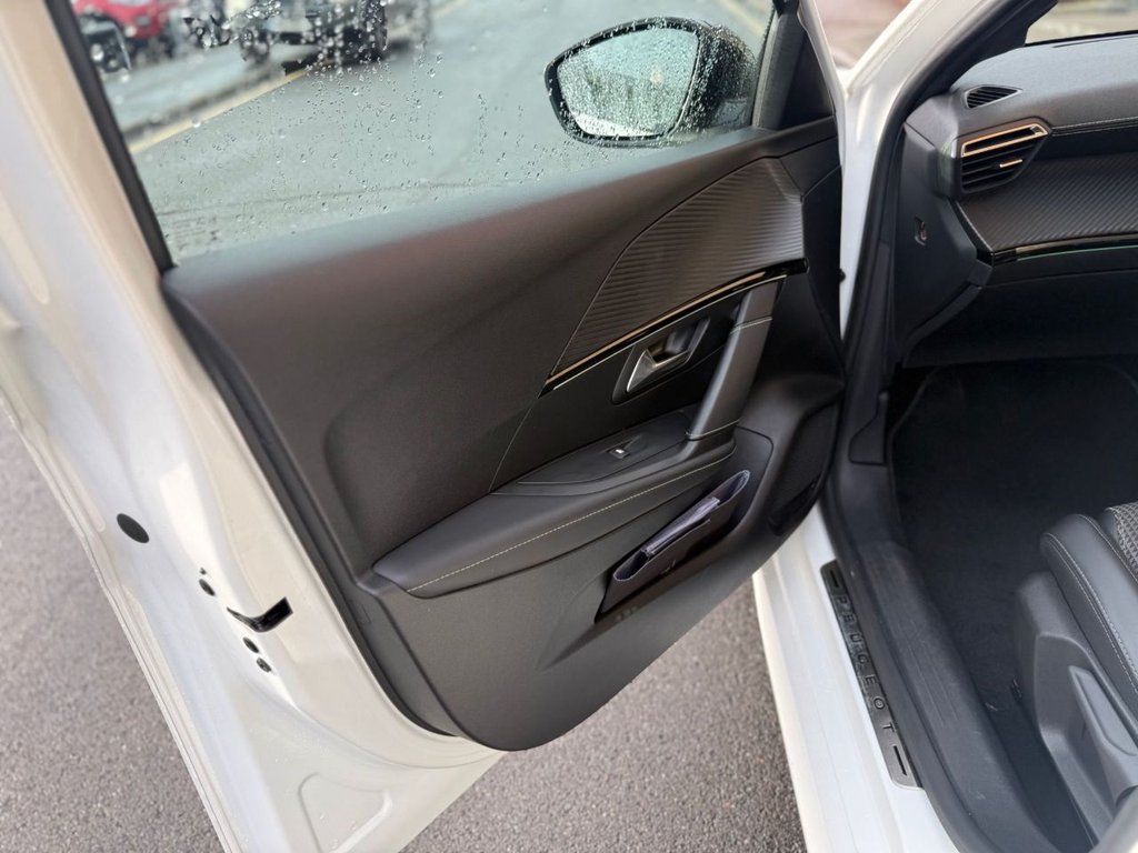 Used Peugeot 208 2022 for sale - 76740649: Photo 9